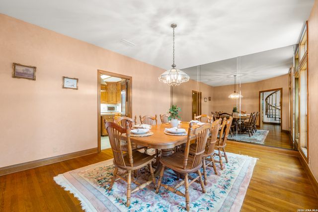 9 SCARBOROUGH SQ, San Antonio, TX 78218
