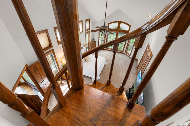 9 SCARBOROUGH SQ, San Antonio, TX 78218