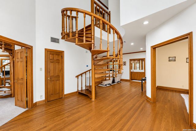 9 SCARBOROUGH SQ, San Antonio, TX 78218