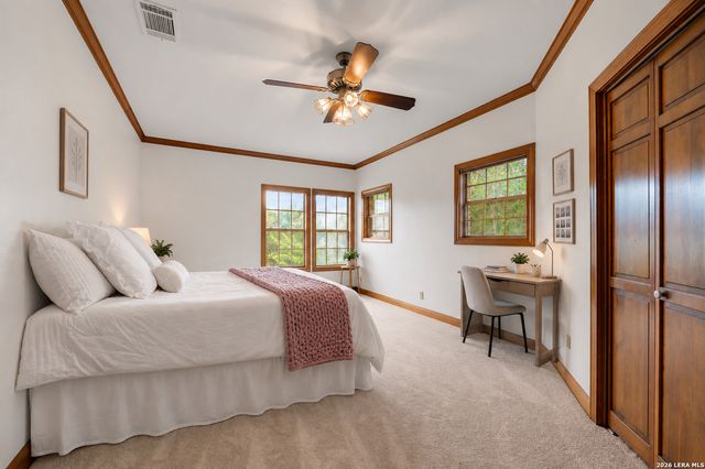 9 SCARBOROUGH SQ, San Antonio, TX 78218