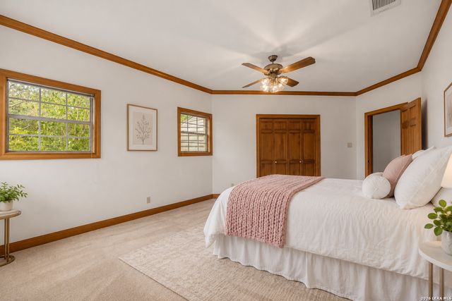 9 SCARBOROUGH SQ, San Antonio, TX 78218