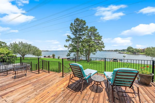 13418 Northshore Drive, Montgomery, TX 77356