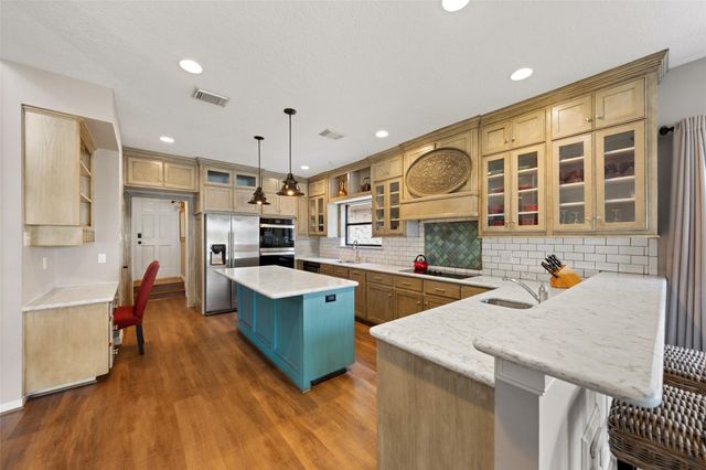 13418 Northshore Drive, Montgomery, TX 77356