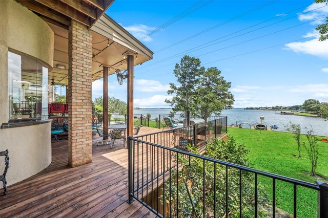 13418 Northshore Drive, Montgomery, TX 77356