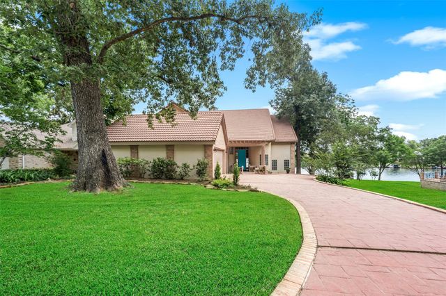 13418 Northshore Drive, Montgomery, TX 77356