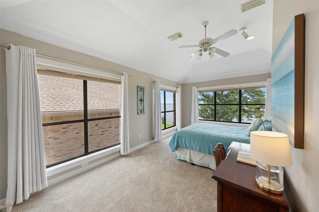 13418 Northshore Drive, Montgomery, TX 77356