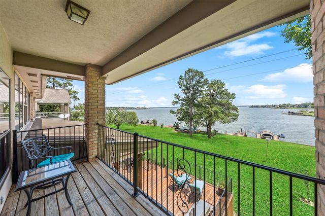 13418 Northshore Drive, Montgomery, TX 77356