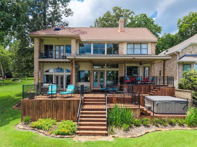 13418 Northshore Drive, Montgomery, TX 77356