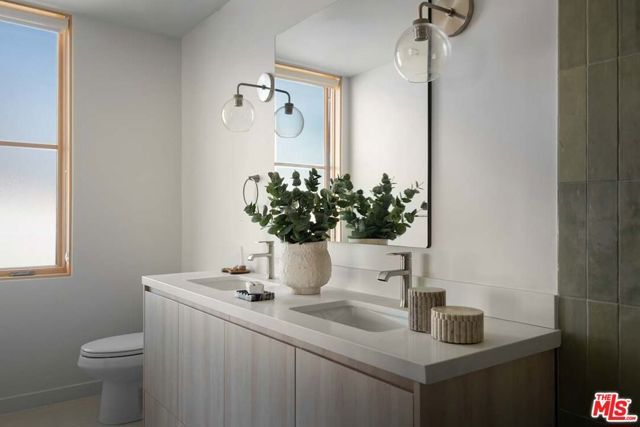 6320 Garvanza Avenue 307, Los Angeles, CA 90042