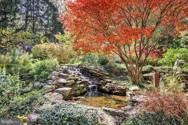 2838 HARRISBURG PIKE, Lancaster, PA 17601