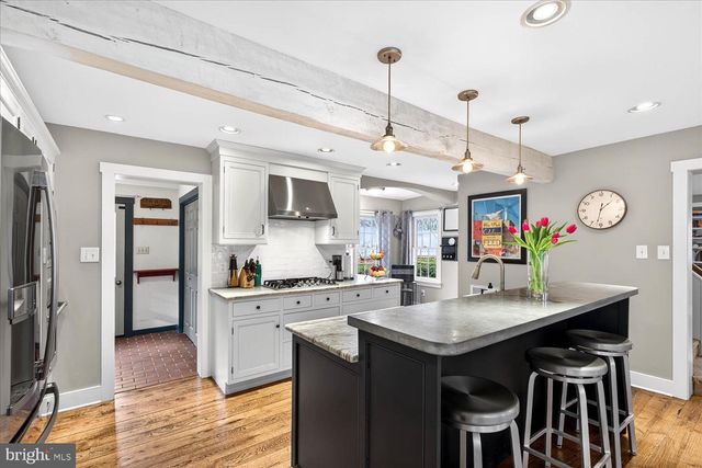 2838 HARRISBURG PIKE, Lancaster, PA 17601