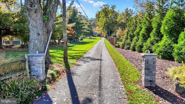 2838 HARRISBURG PIKE, Lancaster, PA 17601