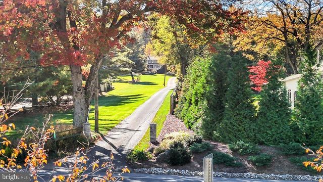 2838 HARRISBURG PIKE, Lancaster, PA 17601