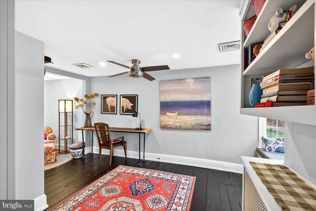 2838 HARRISBURG PIKE, Lancaster, PA 17601