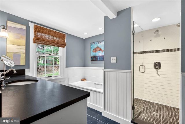 2838 HARRISBURG PIKE, Lancaster, PA 17601