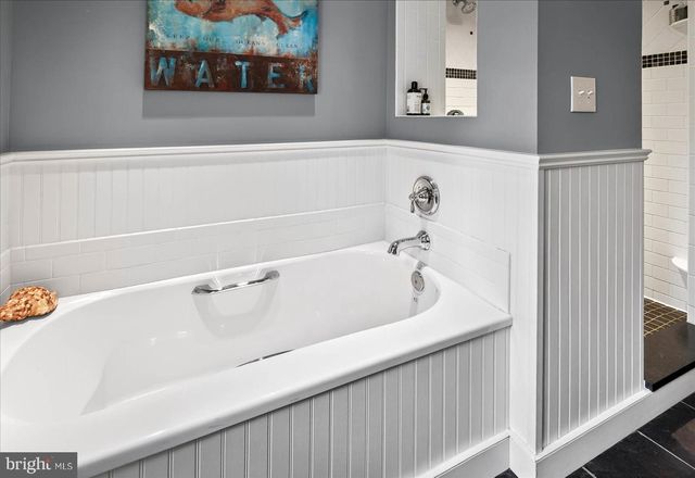 2838 HARRISBURG PIKE, Lancaster, PA 17601