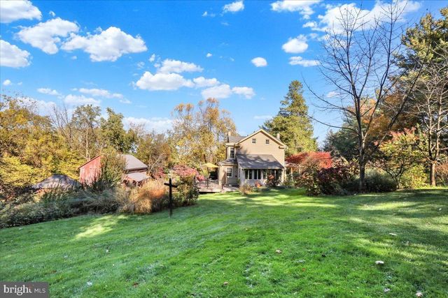 2838 HARRISBURG PIKE, Lancaster, PA 17601