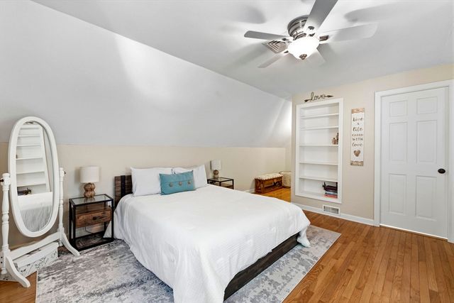 5 Redwood St, Townsend, MA 01469