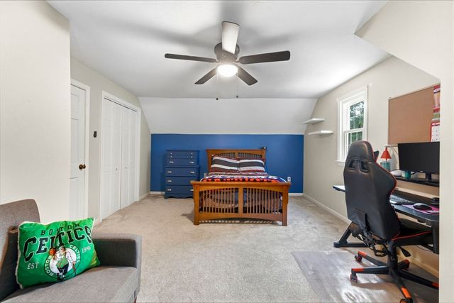 5 Redwood St, Townsend, MA 01469