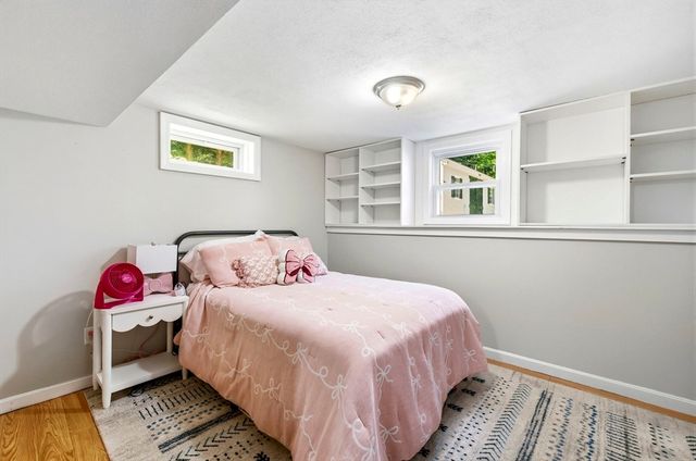 5 Redwood St, Townsend, MA 01469