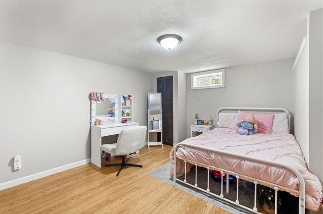 5 Redwood St, Townsend, MA 01469