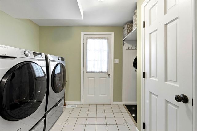 5 Redwood St, Townsend, MA 01469