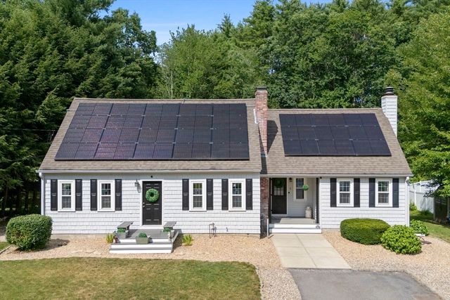 5 Redwood St, Townsend, MA 01469