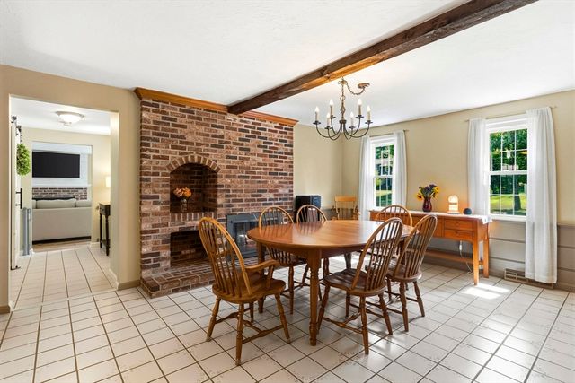 5 Redwood St, Townsend, MA 01469