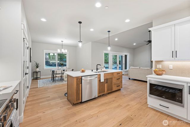 5825 Ray Road SE, Port Orchard, WA 98367