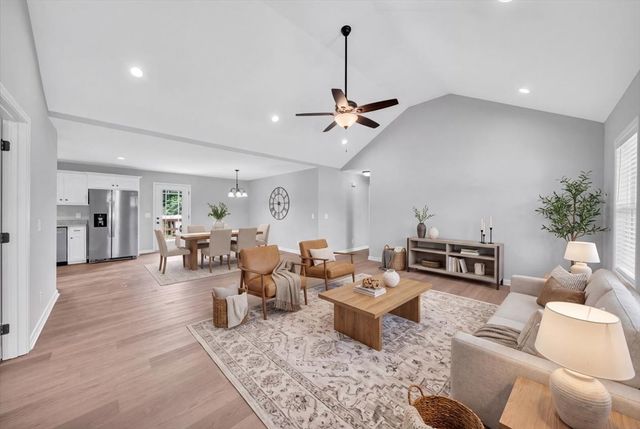 108 Demombreum Circle, Shelbyville, TN 37160