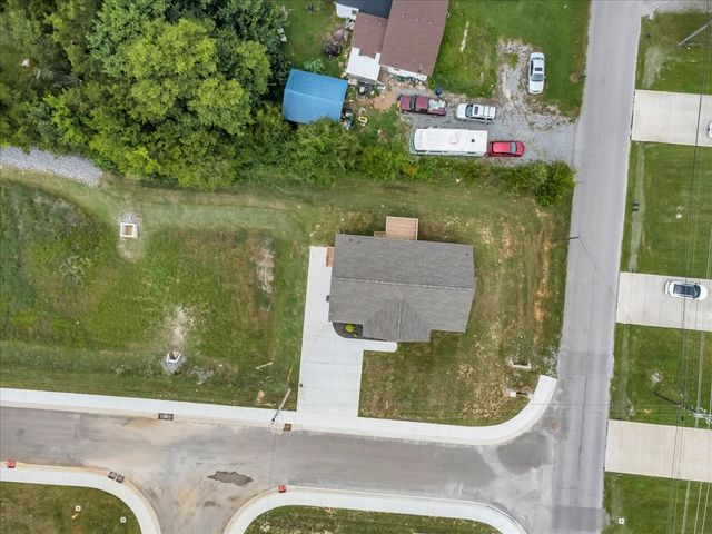 108 Demombreum Circle, Shelbyville, TN 37160