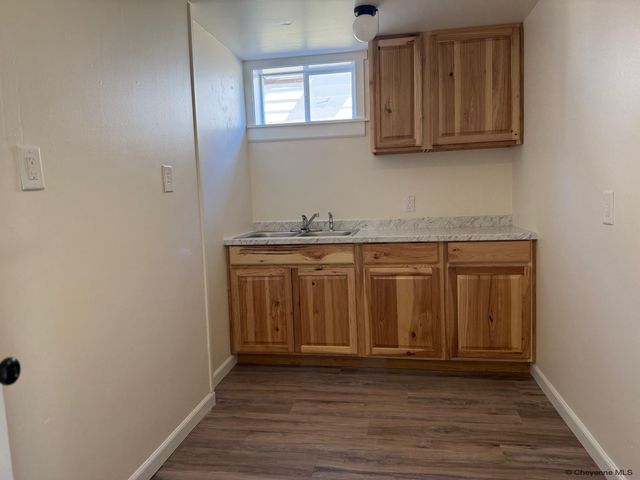 314 E 2ND AVE, Cheyenne, WY 82001