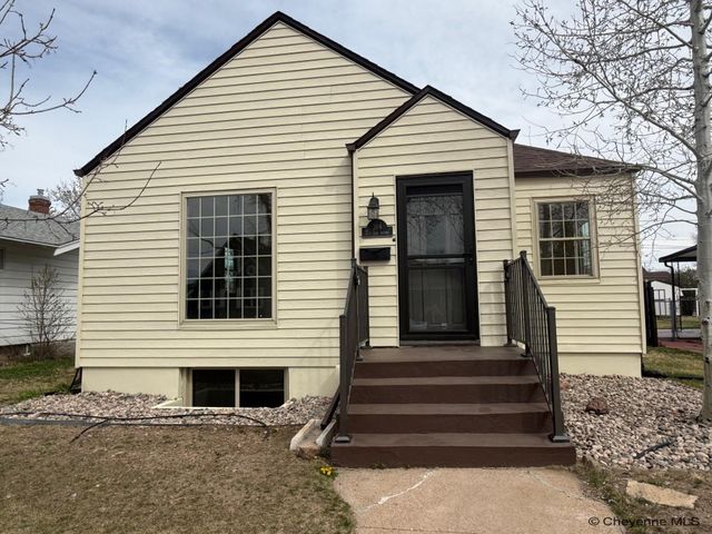 314 E 2ND AVE, Cheyenne, WY 82001