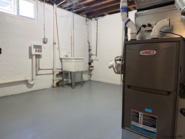 314 E 2ND AVE, Cheyenne, WY 82001