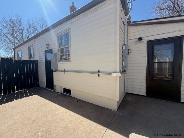 314 E 2ND AVE, Cheyenne, WY 82001