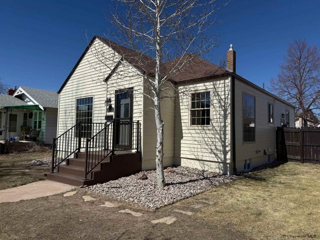 314 E 2ND AVE, Cheyenne, WY 82001