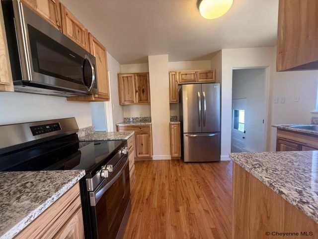 314 E 2ND AVE, Cheyenne, WY 82001