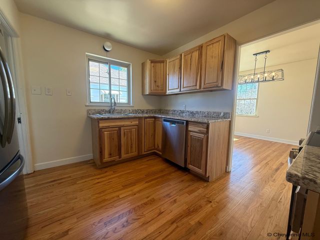 314 E 2ND AVE, Cheyenne, WY 82001
