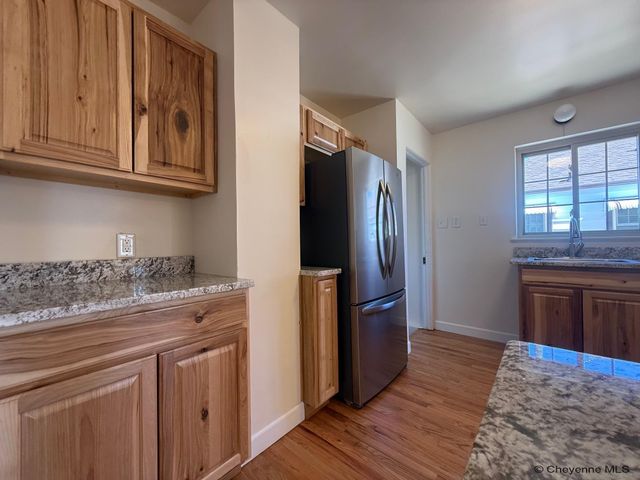 314 E 2ND AVE, Cheyenne, WY 82001