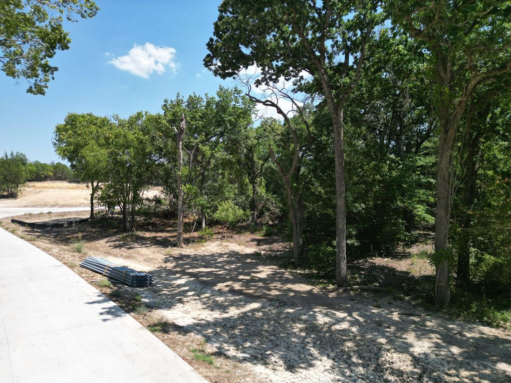 272 Heritage Park Drive, Weatherford, TX 76087