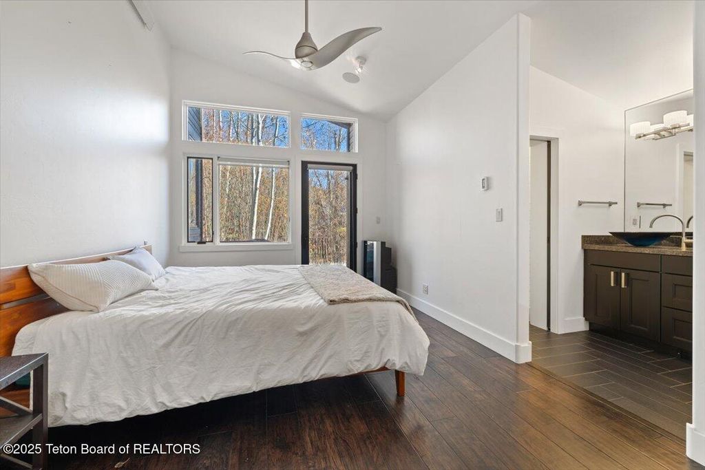 3230 W KING EIDER Road, Jackson, WY 83001 photo 13