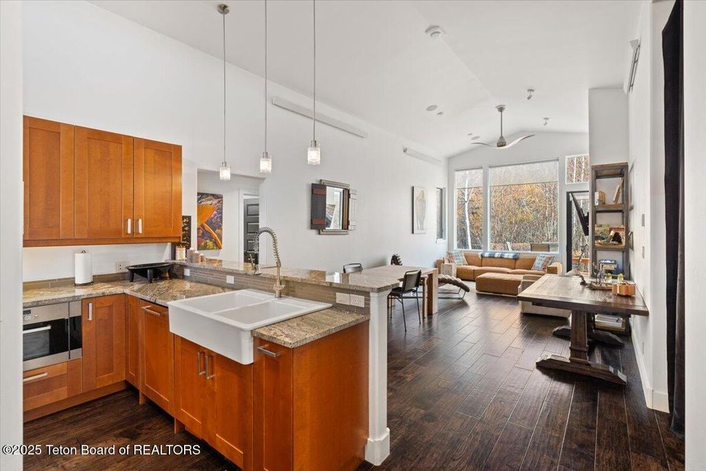 3230 W KING EIDER Road, Jackson, WY 83001 photo 4