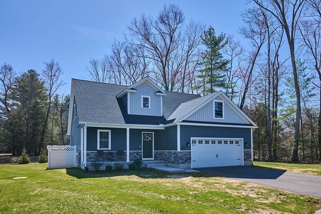 16 Steplar Crossing 16, Easthampton, MA 01027