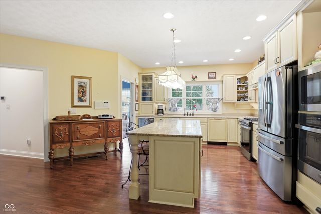 5744 Hickory Woods Drive, Plainfield, IN 46168