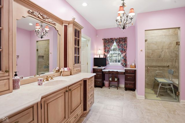 5744 Hickory Woods Drive, Plainfield, IN 46168