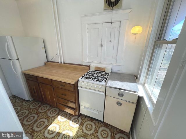 2817 GOODWOOD RD, Baltimore, MD 21214