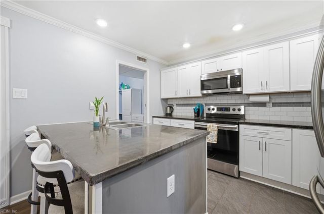 3669 Bancroft DR, Virginia Beach, VA 23452