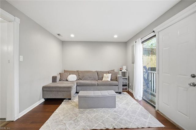 3669 Bancroft DR, Virginia Beach, VA 23452