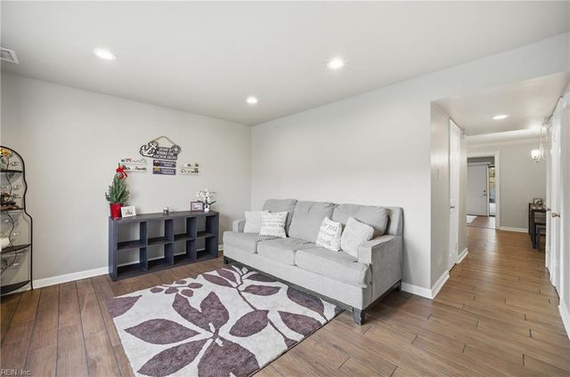 3669 Bancroft DR, Virginia Beach, VA 23452