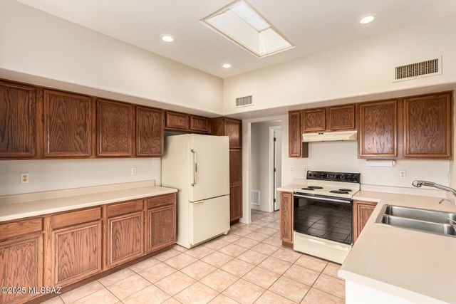 3161 E Cardenas Drive, Vail, AZ 85641